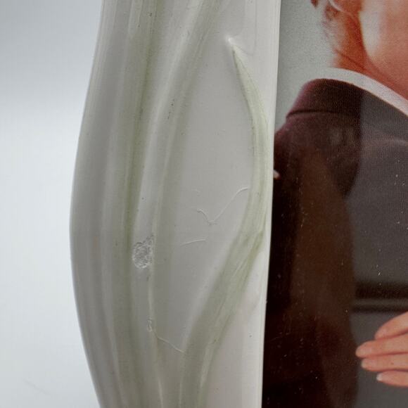 Vintage Picture Frame 3"x5" Ceramic, Tabletop Frame Pink, White, Green 1980s - Picture 4 of 8